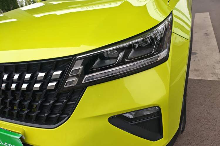 Used Wuling Alvez 2022 1.5L CVT Comfort Edition Left Front Headlight