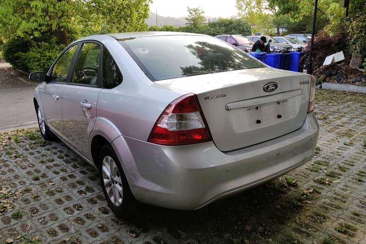 Used Ford Focus 2013 Sedan Classic 1.8L Automatic Base Model