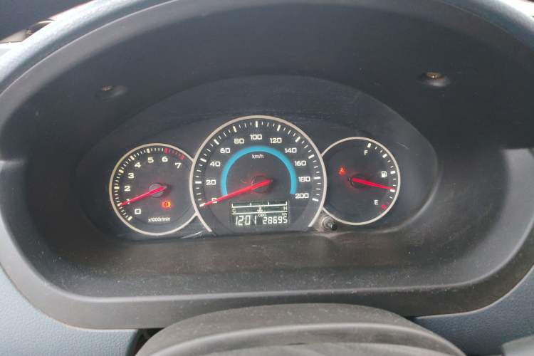 Used Wuling Rongguang V 2015 1.5L Base Version
