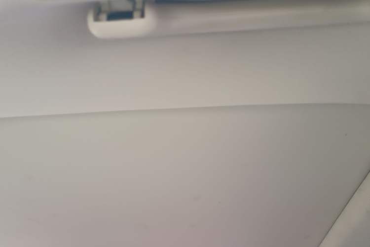 Used Soueast DX7 2015 1.5T Automatic Prestige Model Headliner