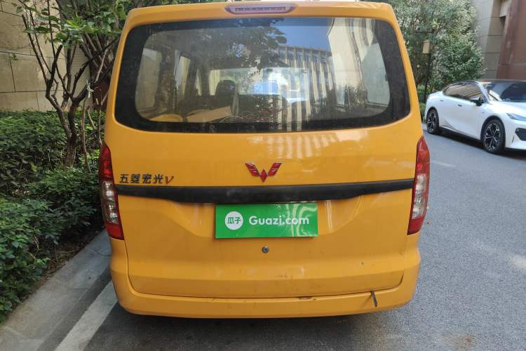 Used Wuling Hongguang V 2019 1.5L Standard Version China VI LAR
