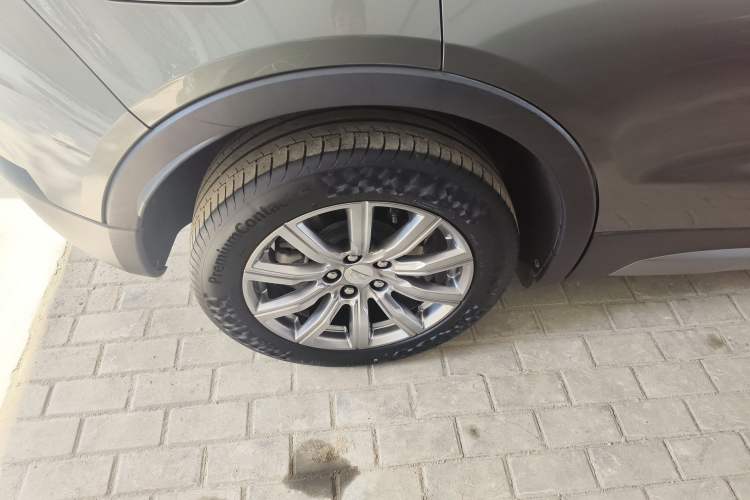 Used Cadillac XT4 2018 28T Two-Wheel-Drive Luxury Model
