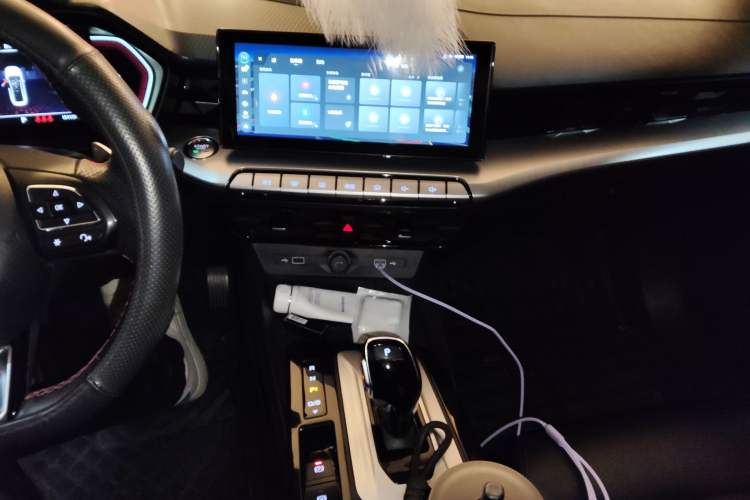 Used MG 5 2021 300TGI DCT Elegant Luxury Edition