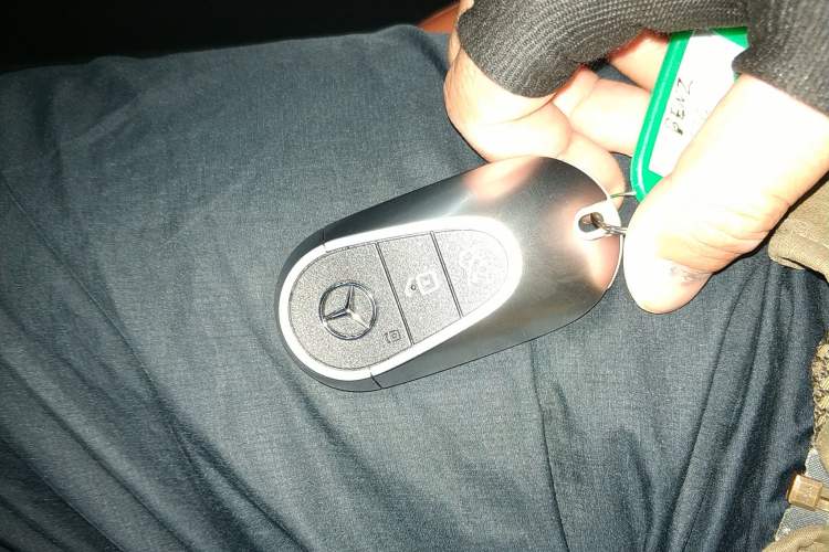 Used Mercedes-Benz GLC 2023 Facelifted GLC 300 L 4MATIC Luxury Version 5 Seats