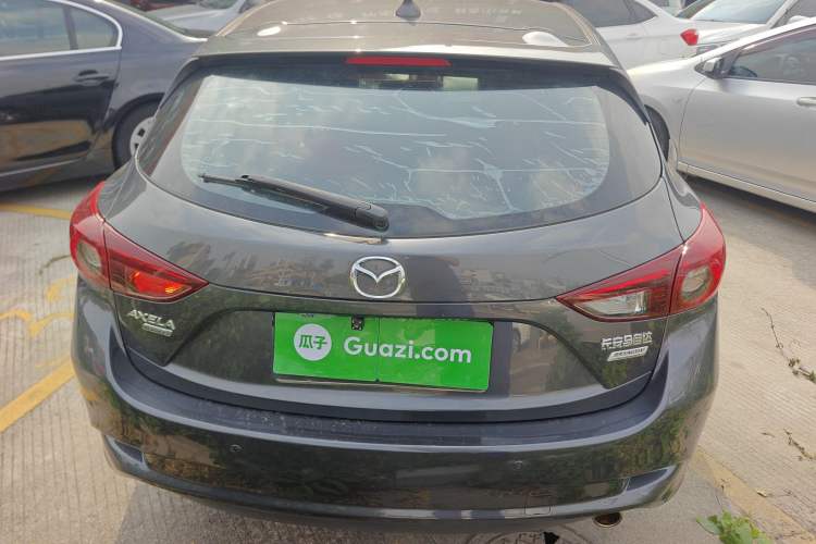 Used Mazda 3 Axela 2017 Hatchback 1.5L Automatic Comfort Model Emission Standard China V
