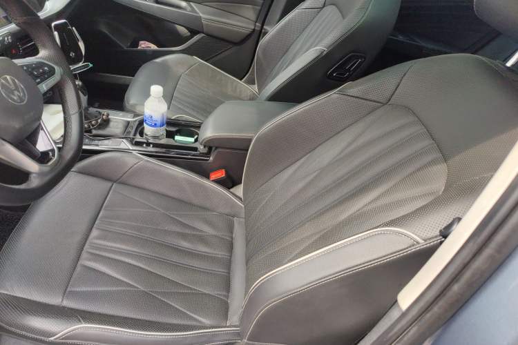 Used Volkswagen Passat 2022 330TSI Starry Luxury Edition
