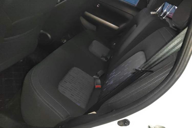 Used Haval H1 2017 Red-Label 1.5L AMT Comfort Model