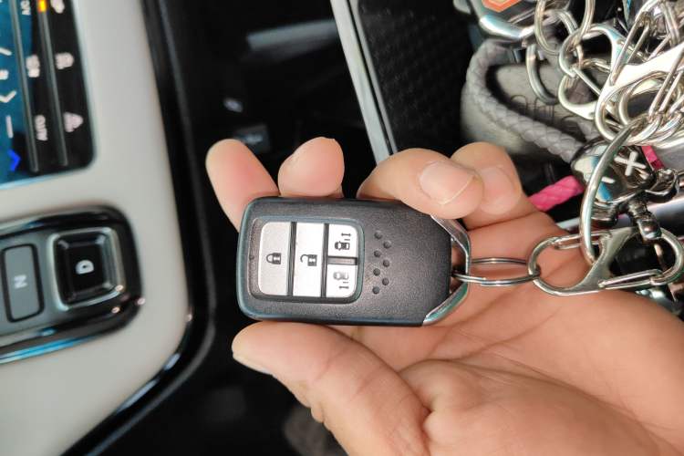 Used Honda Elysion 2022 2.0L eHEV Luxury Edition
