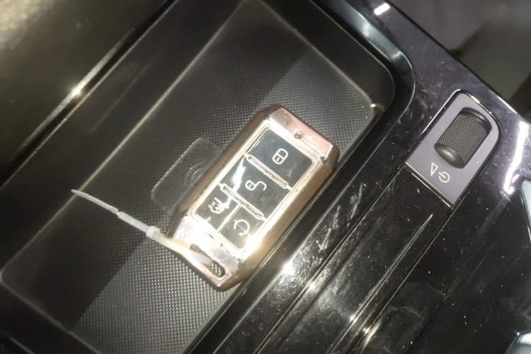 Used BYD Yuan New Energy 2019 EV535 Smart Connect Trendsetting Model Vehicle Key