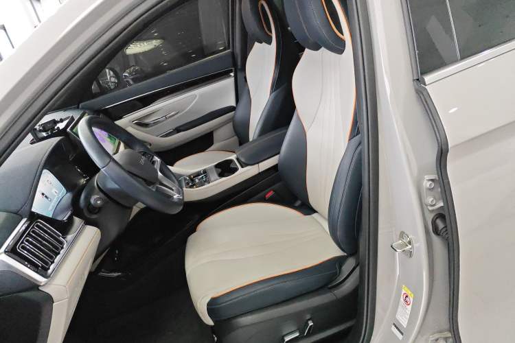 Used BYD Song PLUS New Energy 2024 HONOR Edition DM-i 150km Flagship PLUS Left Front Seat