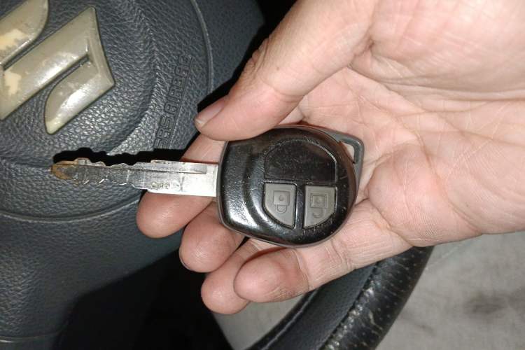 Used Suzuki Alto 2013 1.0L Automatic Luxury Model Vehicle Key