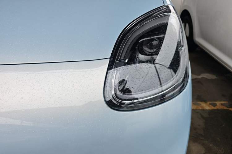 Used Wuling Hongguang MINIEV 2025 Four-Door Version Advanced Edition Left Front Headlight