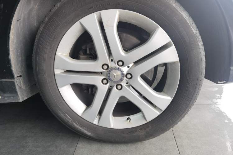 Used Mercedes-Benz M-Class 2010 ML 350 4MATIC Luxury Model
