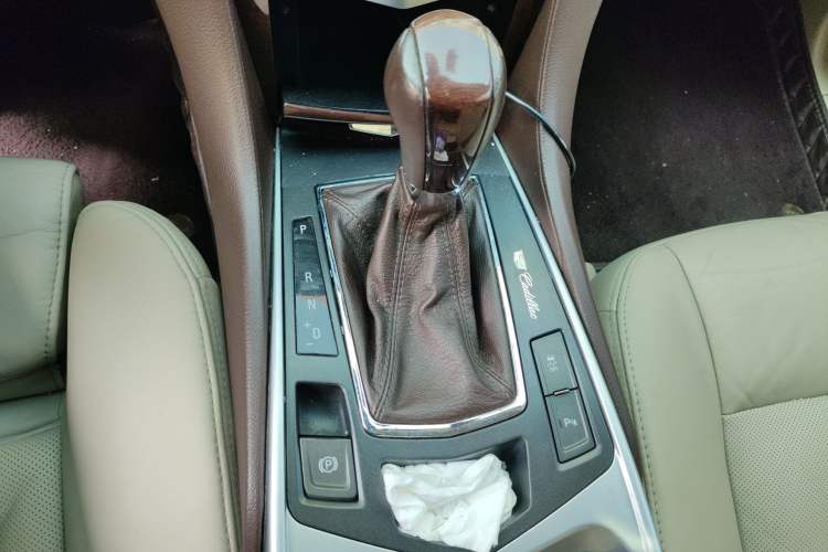 Used Cadillac SRX 2011 3.0L Luxury Model