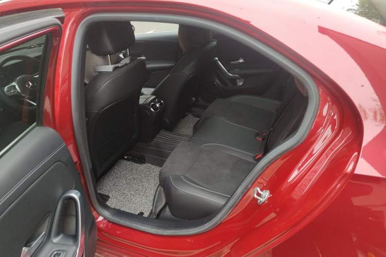 Used Mercedes-Benz A-Class 2020 Restyled A 200 L Sport Sedan Fashion Version