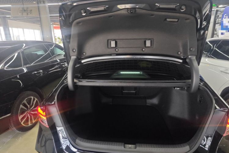 Used Honda Inspire 2023 260TURBO Deluxe Edition Trunk