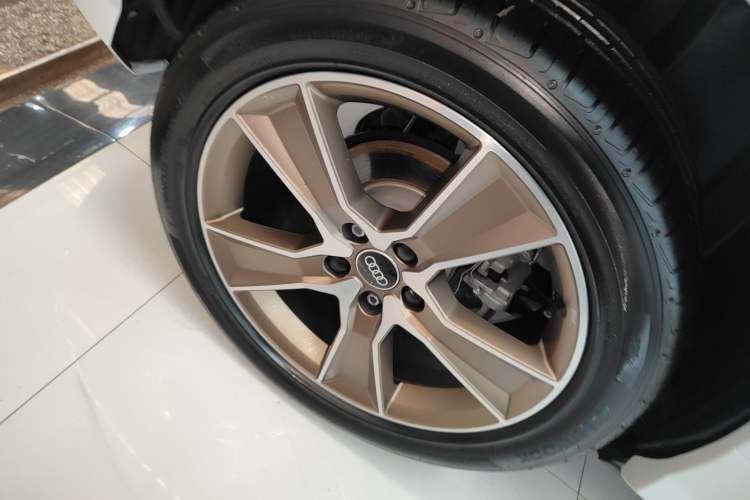 Used Audi Q2L 2023 35TFSI Fashion Dynamic Model Exterior 8