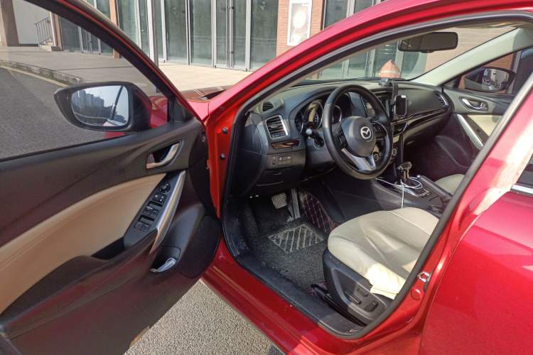 Used Mazda Atenza 2014 2.0L Blue Sky Luxury Edition