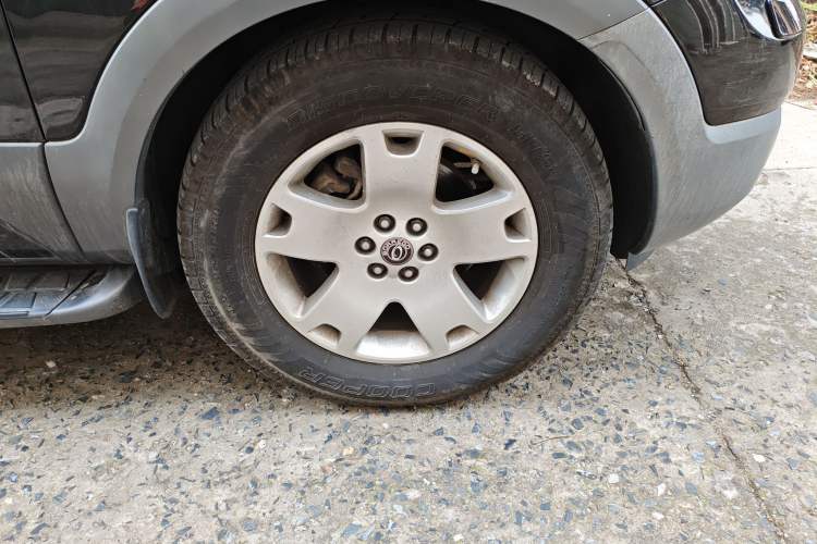 Used Kia Borrego 2013 3.8L Luxury Edition China V standard Right Front Wheel Hub