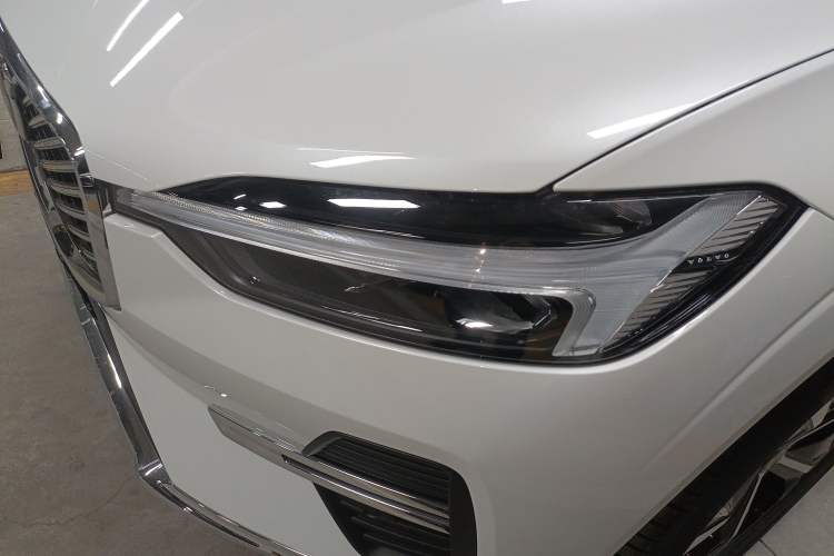 Used Volvo XC60 2026 B5 4x4 Smart Luxury Edition