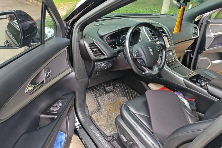 Used Lincoln MKX 2018 2.0T Two-Wheel Drive Deluxe Edition Driver Seat