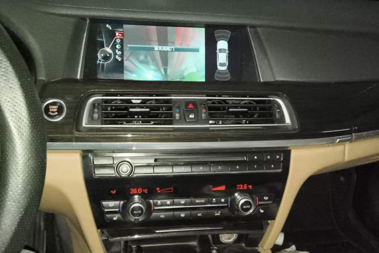 Used BMW 7 Series 2013 730Li Leading Model
