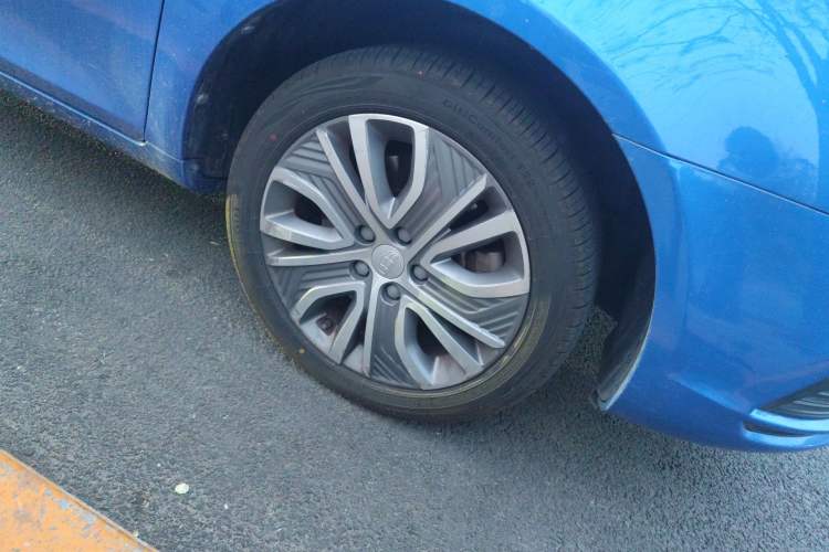 Used Geely Auto Emgrand New Energy 2018 EV450 Prestige Model Right Front Wheel Hub