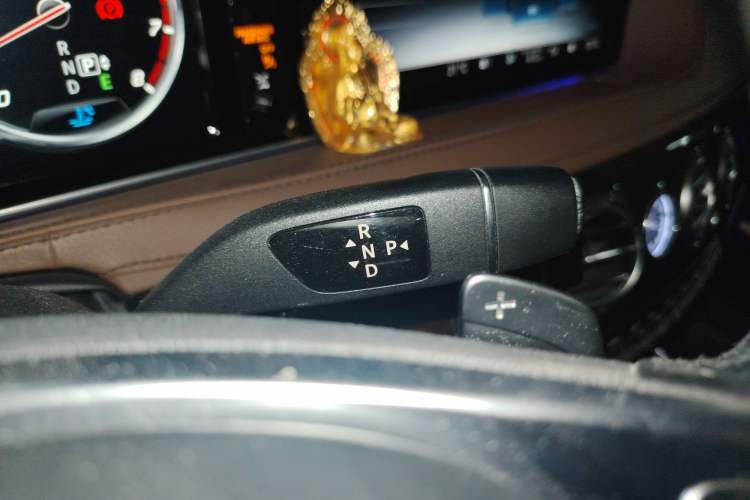 Used Mercedes-Benz S-Class 2014 S 320 L Business Model
