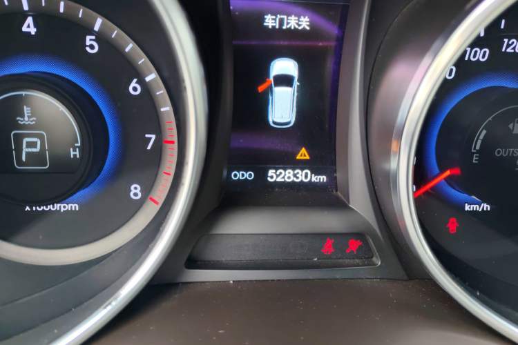 Used Hyundai Santa Fe 2013 2.4L Automatic 2WD Comfort Edition
