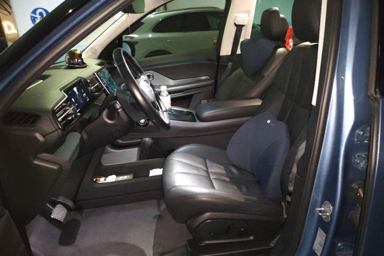 Used Nio ES8 2018 355 km Base Version 6-Seater Edition Left Front Seat