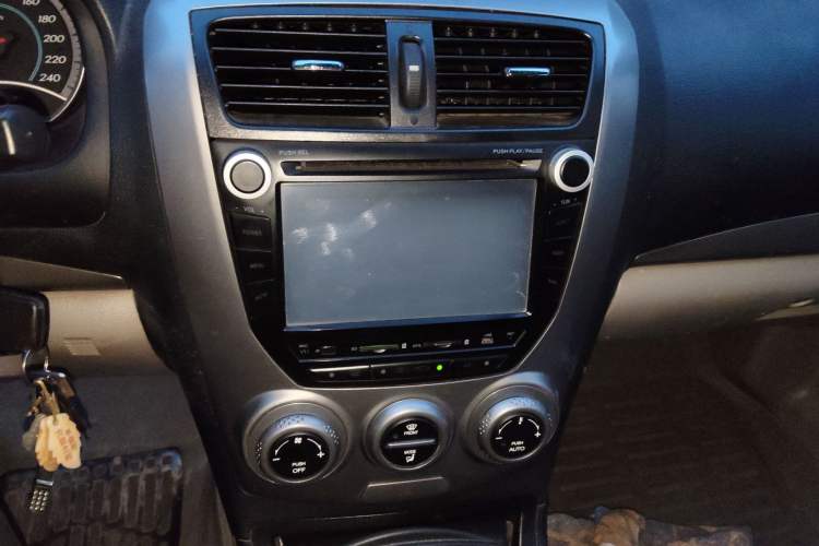 Used Bestune B50 2012 1.6L manual fashion version