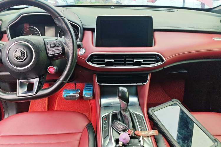 Used MG HS 2019 20T Automatic Two-Wheel Drive Trophy Super Sport Version China VI Standard Audio And AC Panel