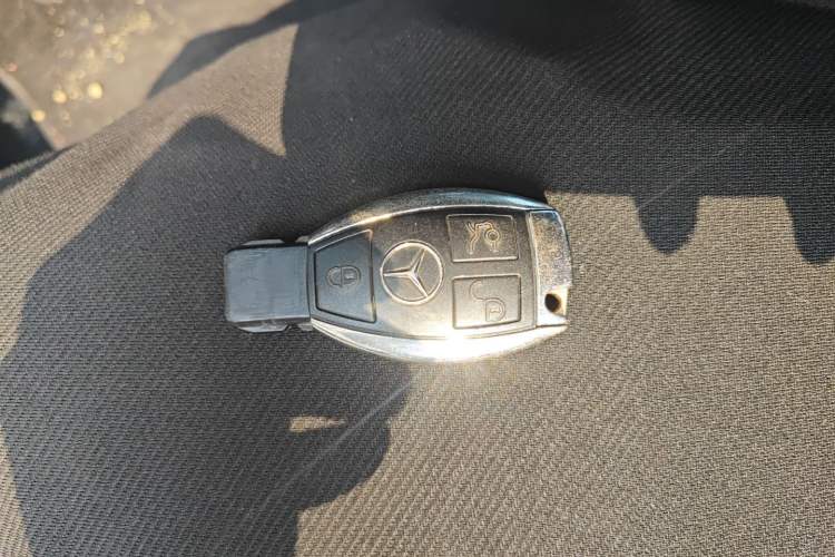 Used Mercedes-Benz C-Class 2011 C 200 Fashion Travel Edition
