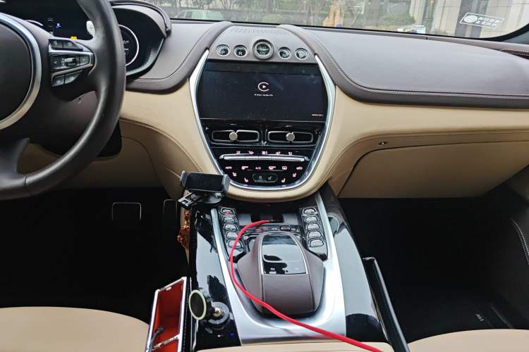 Used AstonMartin DBX 2022 3.0T STRAIGHT-SIX