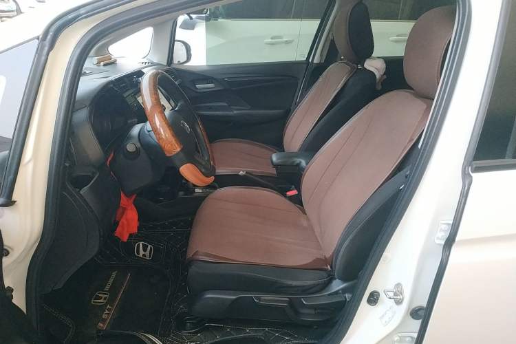 Used Honda Fit 2018 1.5L CVT Comfort Sunroof Version Left Front Seat