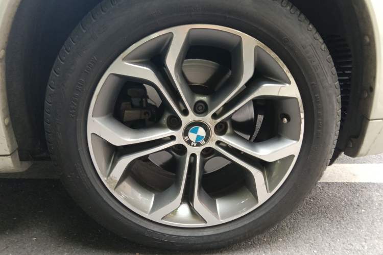 Used BMW X3 2016 xDrive20i M Sport Edition Right Front Wheel Hub