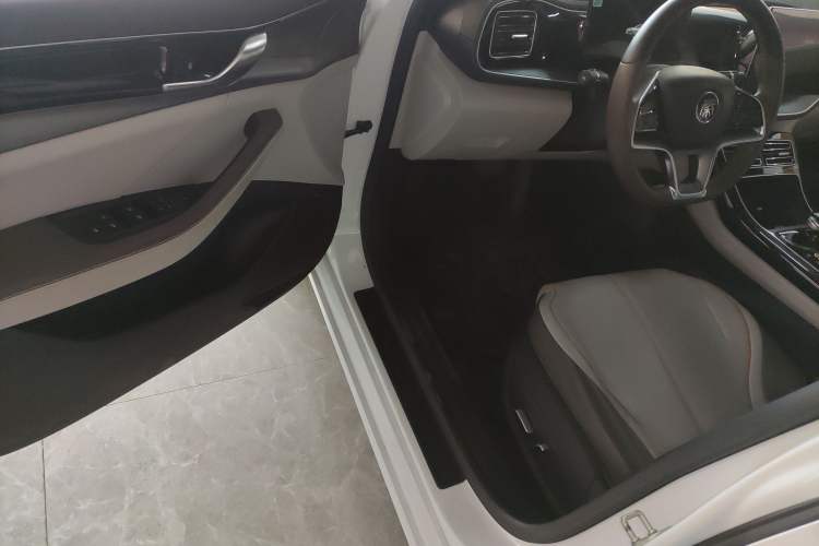 Used BYD Qin PLUS 2023 Champion Edition EV 420KM Superior Model
