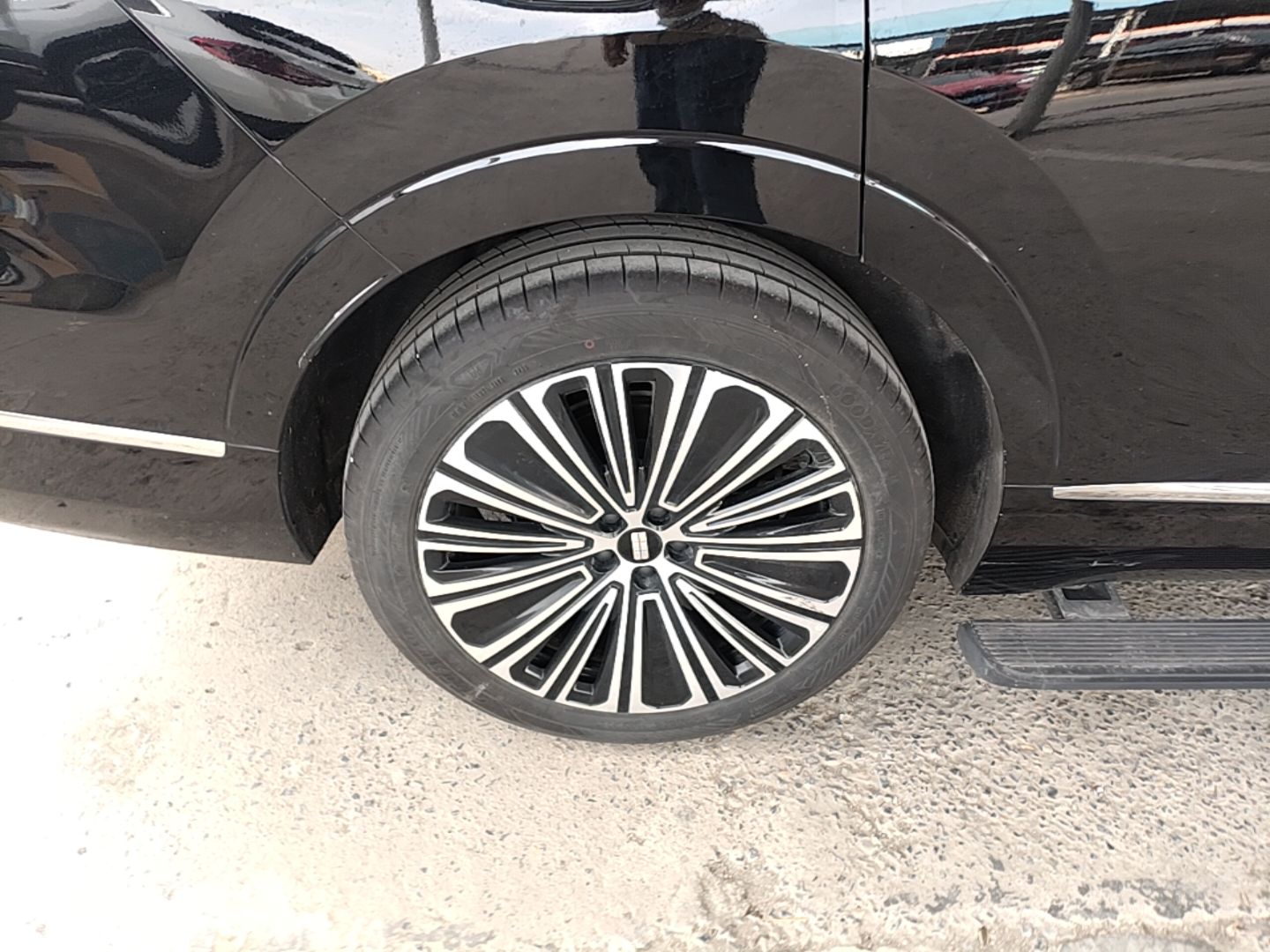 Geely Galaxy M9 2025 Model 230km Two-Wheel-Drive Exploration Edition — снимка 11