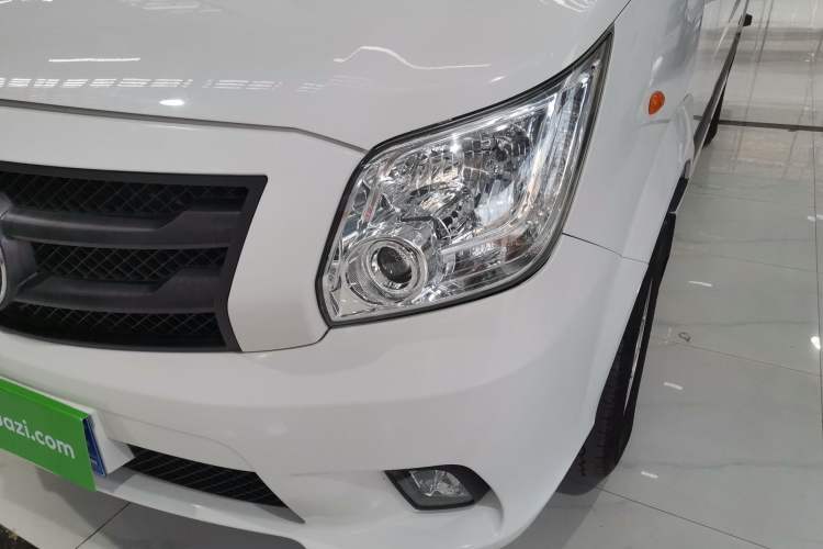 Used Foton Toano 2022 2.0T Manual Tongtu Multi-Function Long Wheelbase Mid-Roof Single-Tire 5/6/7/9-Seater 4F20TC3
