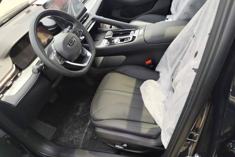 Used Geely Auto Preface 2026 Model Oriental Yao 1.5TD Fuyao Edition Left Front Seat