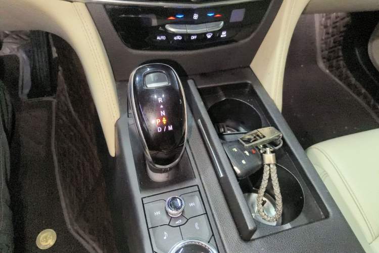 Used Cadillac CT6 2020 28T Fashion Edition Gear Lever