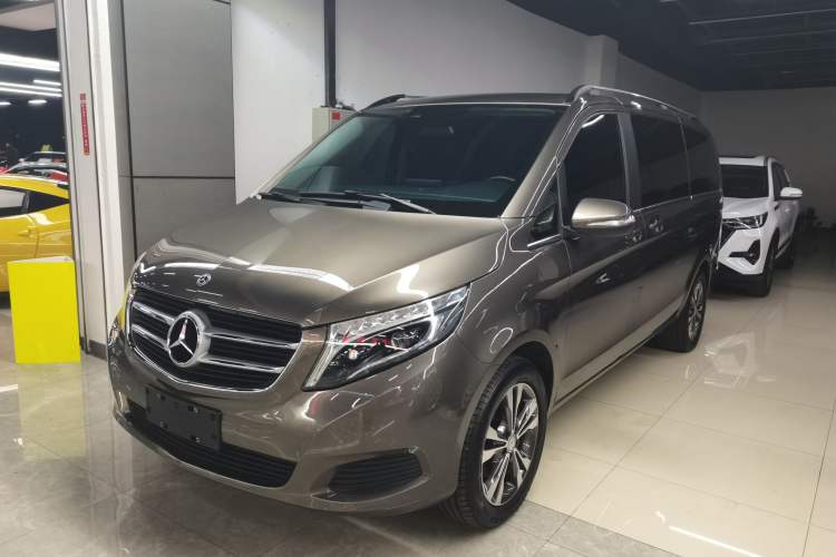 Used Mercedes-Benz V-Class 2017 V 260 Avantgarde Edition