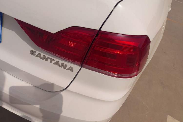 Used Volkswagen Santana 2018 1.5L Manual Fashion Edition Right Rear Taillight