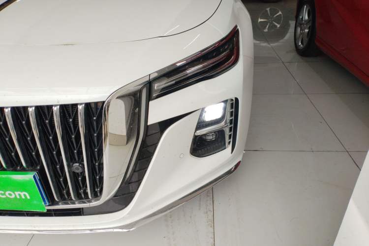 Used Hongqi H5 2024 2.0T Automatic Smart Connect Flagship Edition Left Front Headlight