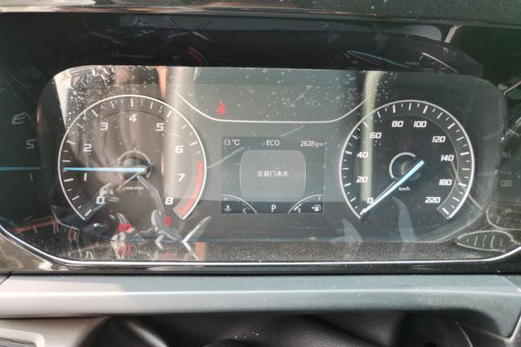 Used Ford Transit 2023 2.0T Gasoline Automatic Multi-Function Commercial Vehicle Short Wheelbase Mid-Roof Design 5/6 Seats