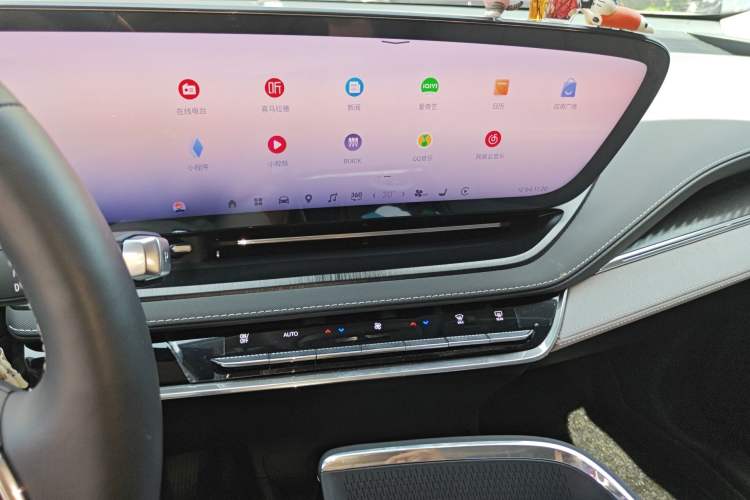 Used Buick E5 2023 Premium Long-Range Version
