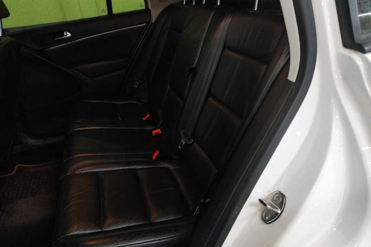 Used Volkswagen Tiguan 2013 1.8 TSI Automatic Two-Wheel Drive Comfort Edition Left Rear Seat