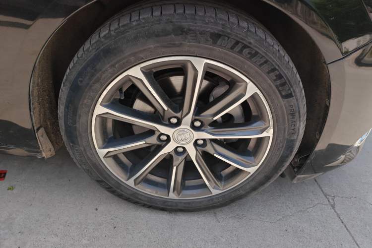 Used Buick LaCrosse 2019 28T Luxury Version