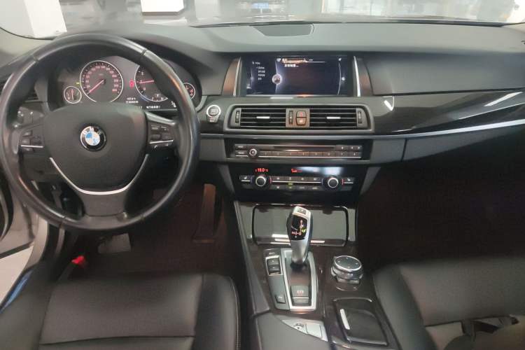 Used BMW 5 Series 2014 525Li Luxury Design Package Gear Lever