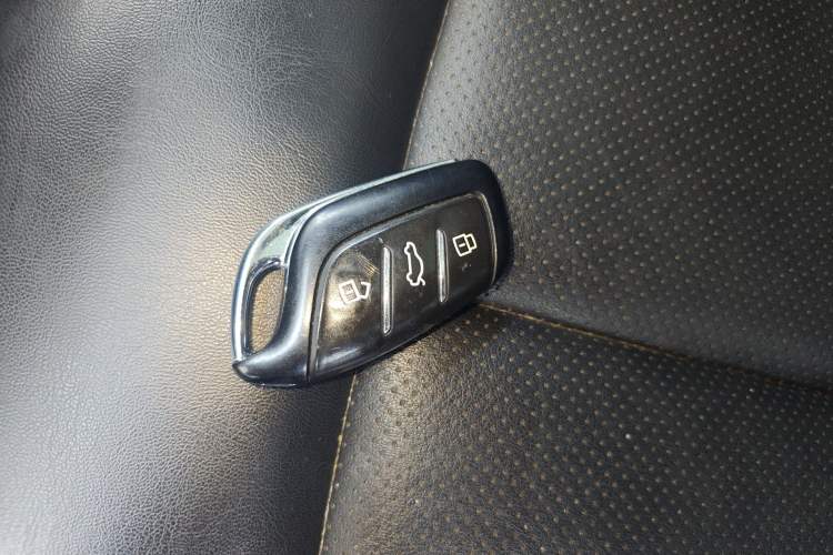 Used Rising ER6 2020 620 km Smart Edition
